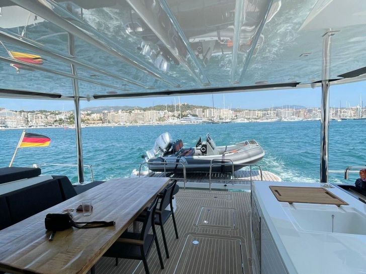 EMILIA Lagoon 55 - aft deck dining area EMILIA Lagoon 55 - aft deck dining area