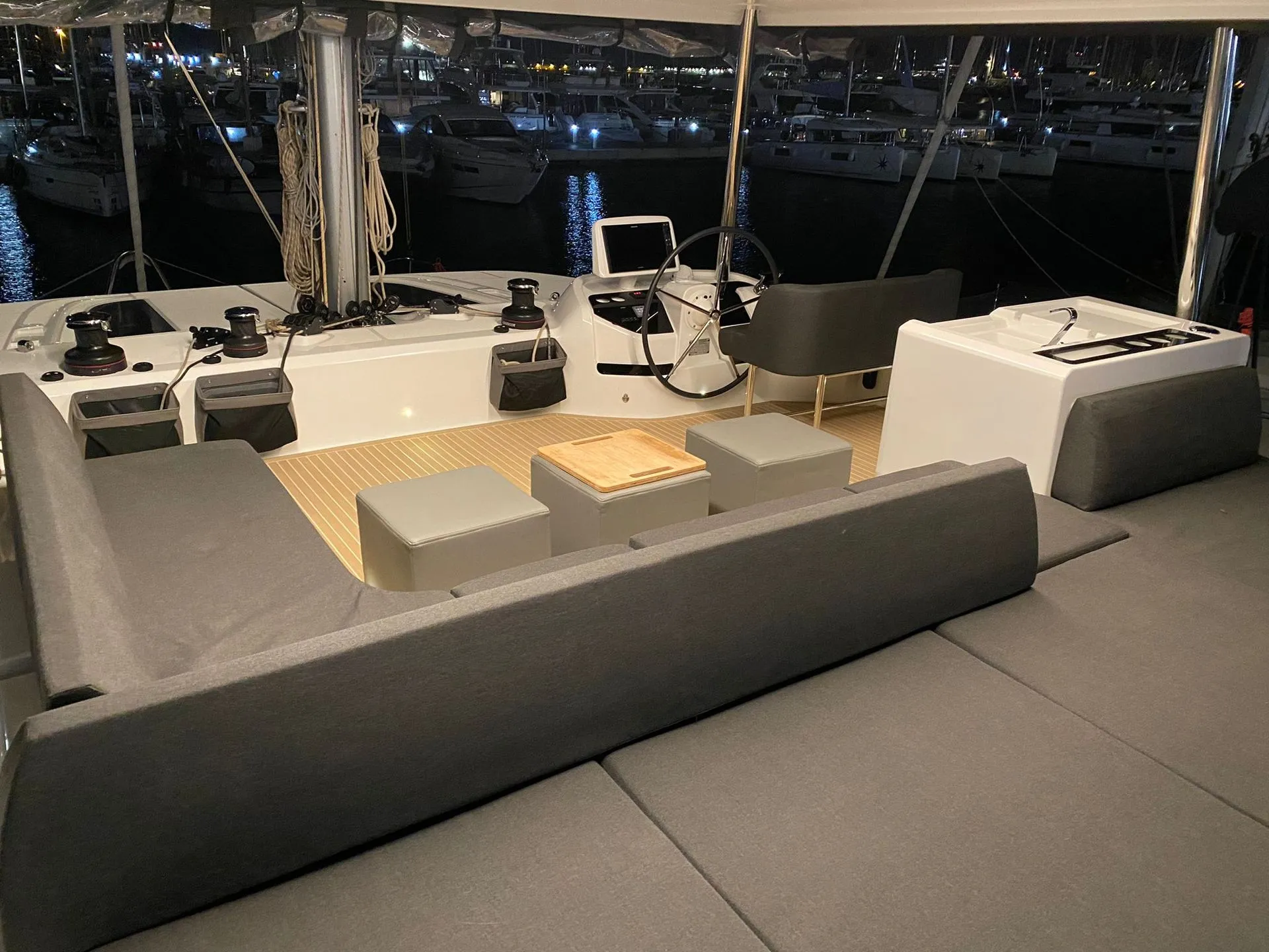 EMILIA Lagoon 55 - aft deck seating