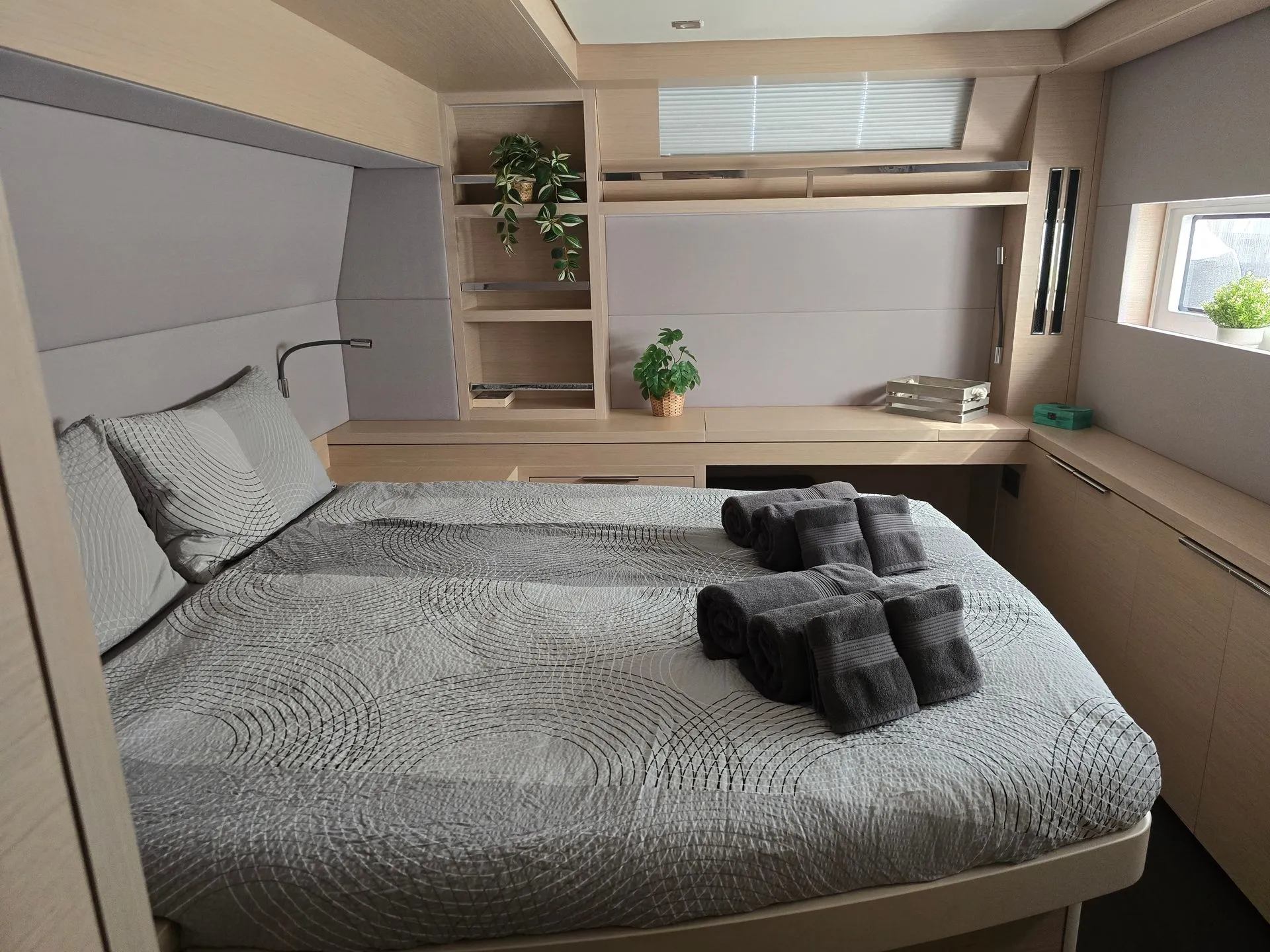 EMILIA Lagoon 55 - cabin 1