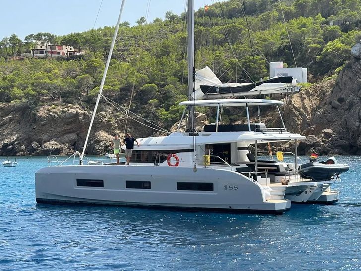 EMILIA Lagoon 55 - main profile EMILIA Lagoon 55 - main profile