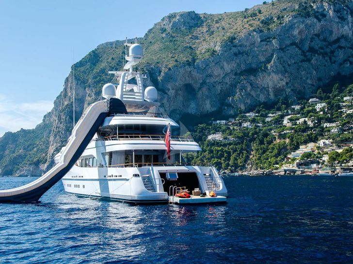 SNOWBIRD Hakvoort 39 Slide SNOWBIRD Hakvoort 39 Slide