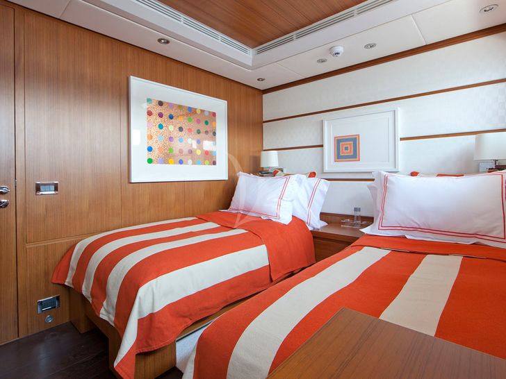 SNOWBIRD Hakvoort 39 Twin Stateroom2