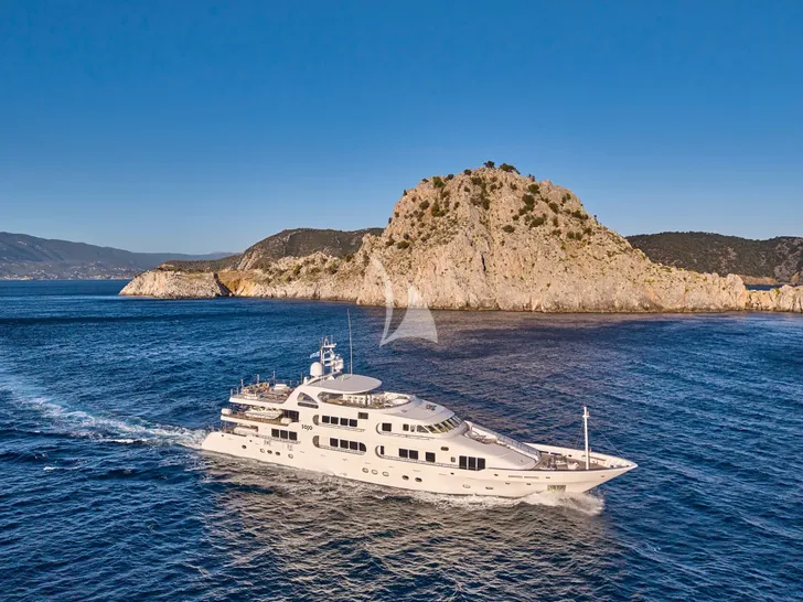 SOJO Benetti 54m - cruising near an island SOJO Benetti 54m - cruising near an island