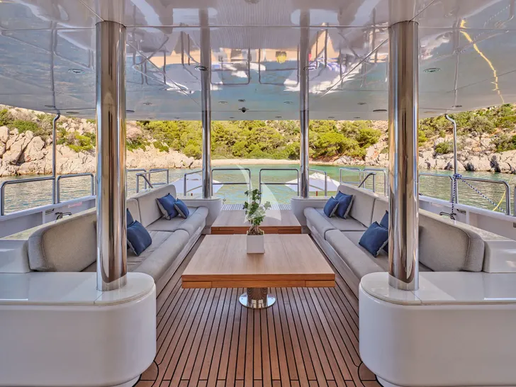 SOJO Benetti 54m - main aft deck SOJO Benetti 54m - main aft deck