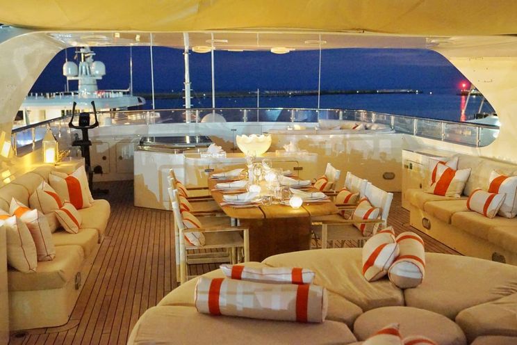 Charter Yacht SOLAFIDE - Bennetti 52m - 6 Cabins - Cannes - Monaco - St. Tropez - French Riviera