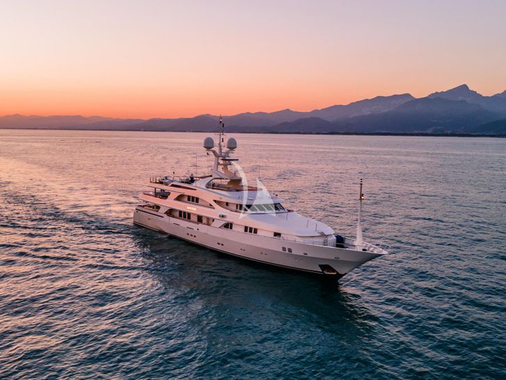 SOLAFIDE Benetti 52m - main profile SOLAFIDE Benetti 52m - main profile