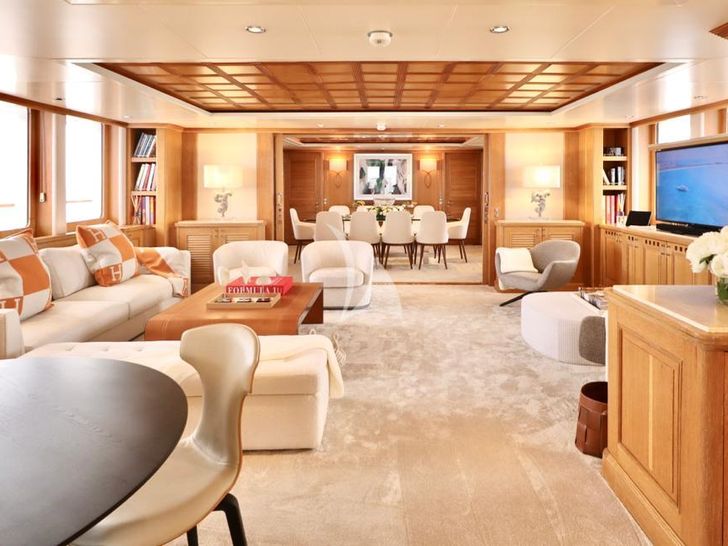 SOLAFIDE Benetti 52m - main saloon SOLAFIDE Benetti 52m - main saloon