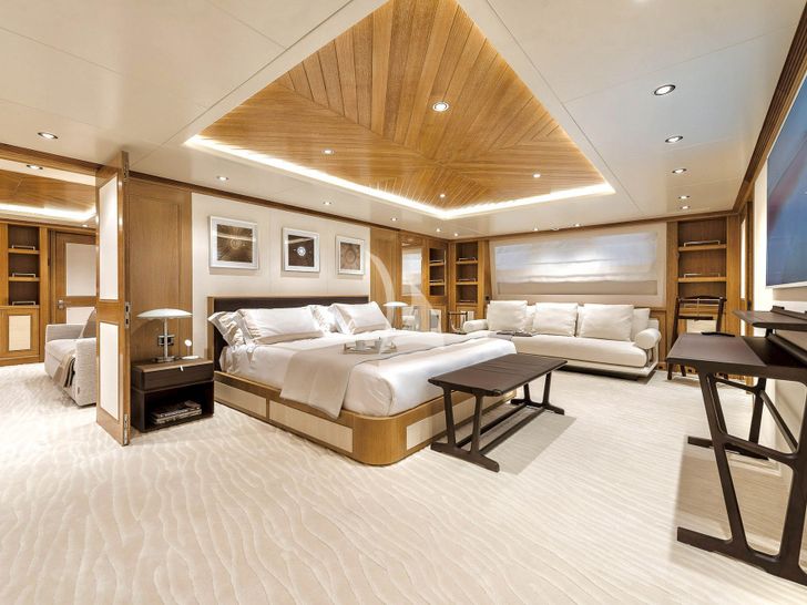 SOLAFIDE Benetti 52m - master cabin SOLAFIDE Benetti 52m - master cabin