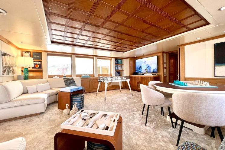 Charter Yacht SOLAFIDE - Bennetti 52m - 6 Cabins - Cannes - Monaco - St. Tropez - French Riviera