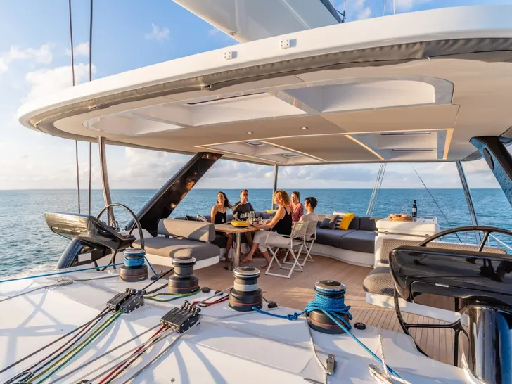 SOLEANIS III Lagoon Sixty 5 - flybridge SOLEANIS III Lagoon Sixty 5 - flybridge