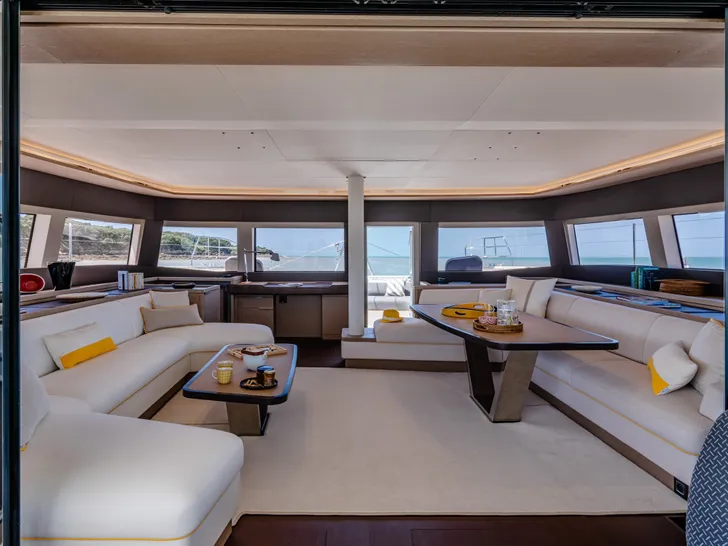 SOLEANIS III Lagoon Sixty 5 - saloon SOLEANIS III Lagoon Sixty 5 - saloon