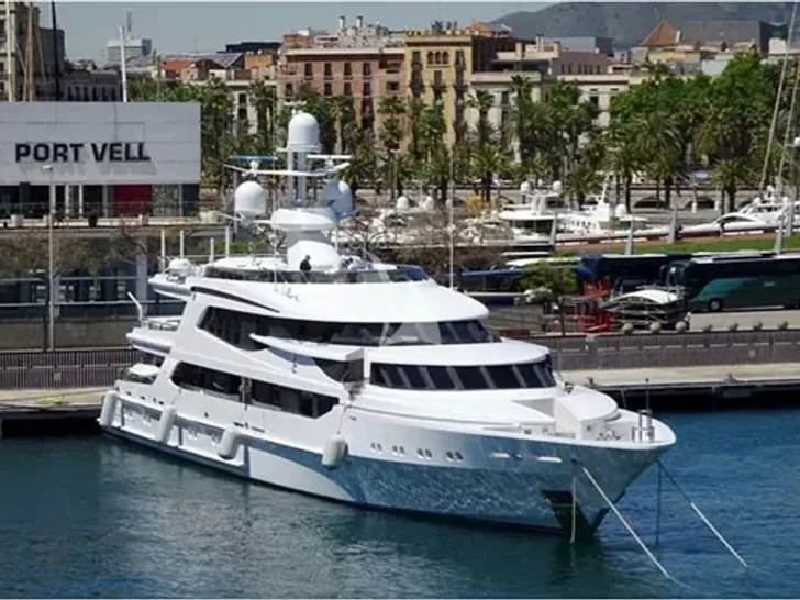 SOLUS Oceanco 53m - anchored SOLUS Oceanco 53m - anchored