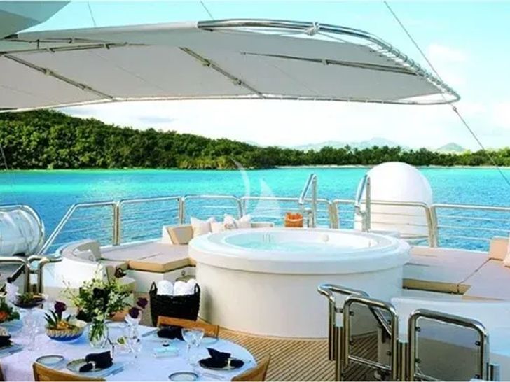 SOLUS Oceanco 53m - sundeck aft SOLUS Oceanco 53m - sundeck aft