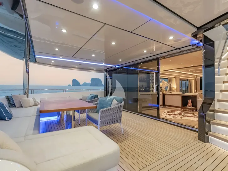 SONG OF SONGS Heysea 139 - main aft deck SONG OF SONGS Heysea 139 - main aft deck