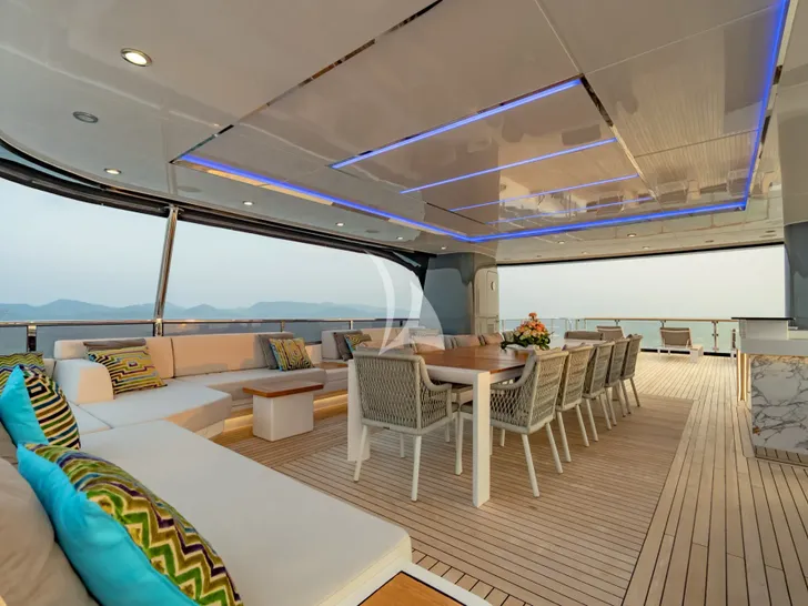 SONG OF SONGS Heysea 139 - sun deck lounge and dining area SONG OF SONGS Heysea 139 - sun deck lounge and dining area