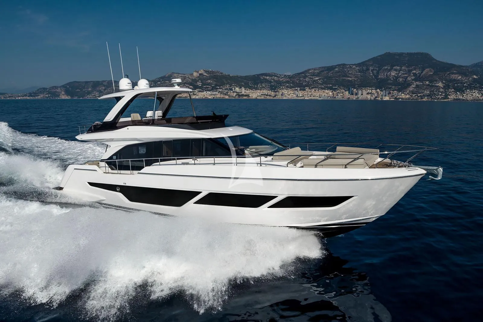 Charter Yacht SONIC - Ferretti 670 - 3 Cabins - Golfe Juan - Cannes - St Tropez - Nice - Antibes - Monaco - French Riviera