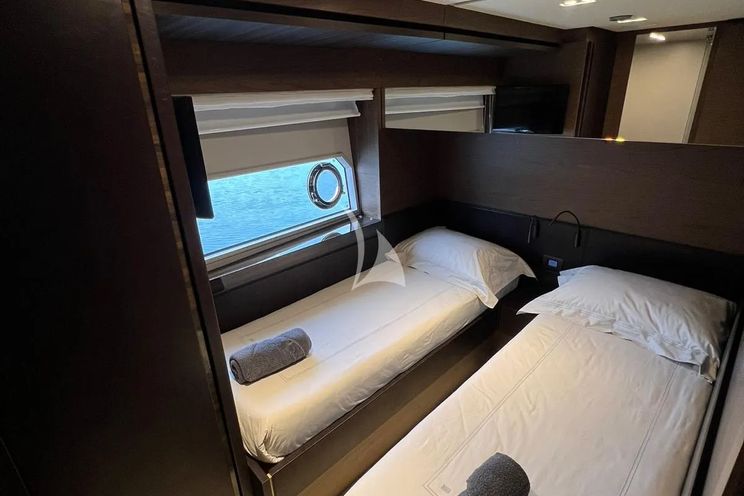 Charter Yacht SONIC - Ferretti 670 - 3 Cabins - Golfe Juan - Cannes - St Tropez - Nice - Antibes - Monaco - French Riviera