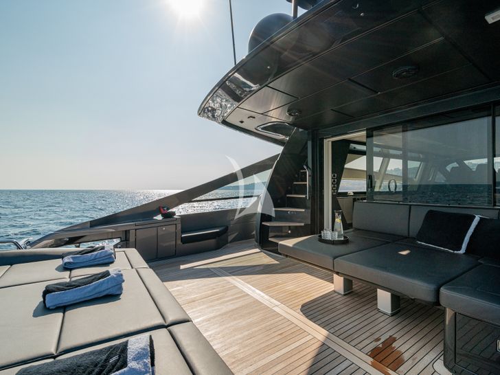 SOPHIA Pershing 9X - aft deck seating and sun beds SOPHIA Pershing 9X - aft deck seating and sun beds