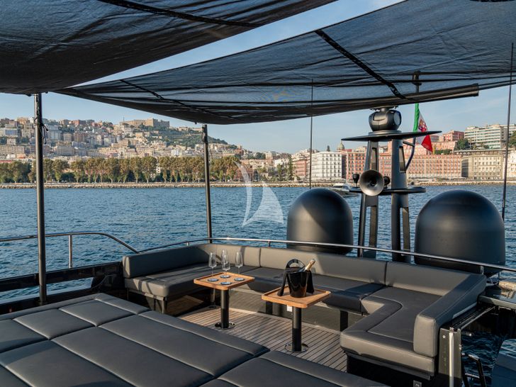 SOPHIA Pershing 9X - flybridge SOPHIA Pershing 9X - flybridge