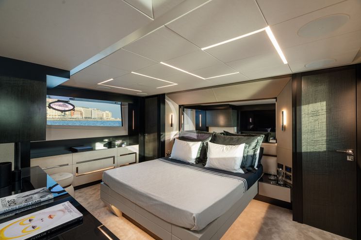 Charter Yacht SOPHIA - Pershing 9X - 4 Cabins - Naples - Capri - Positano - Amalfi Coast - Italy