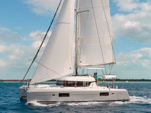 SOPHIE - Lagoon 42 - 3 Cabins - Split - Dubrovnik - Hvar - Croatia SOPHIE - Lagoon 42 - 3 Cabins - Split - Dubrovnik - Hvar - Croatia