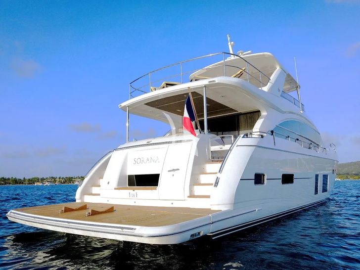 SORANA Princess 75 - swim platform SORANA Princess 75 - swim platform