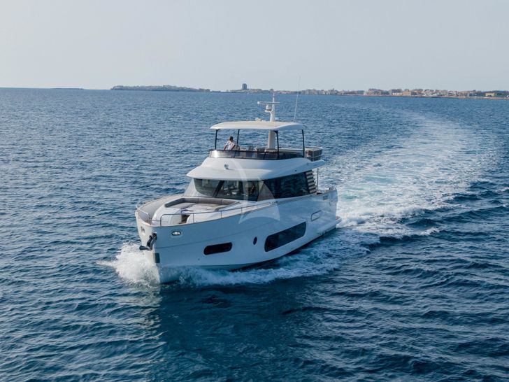 SOUL Azimut Magellano 66 Cruising SOUL Azimut Magellano 66 Cruising