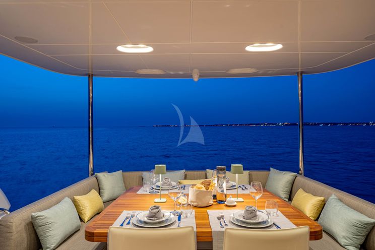 Charter Yacht SOUL - Azimut Magellano 66 - 3 Cabins - Naples - Amalfi - Portofino - Sorrento - Capri