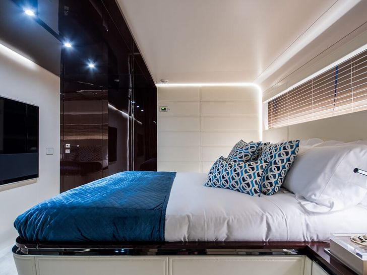 SOULMATE - Dreamline 34 m,VIP cabin