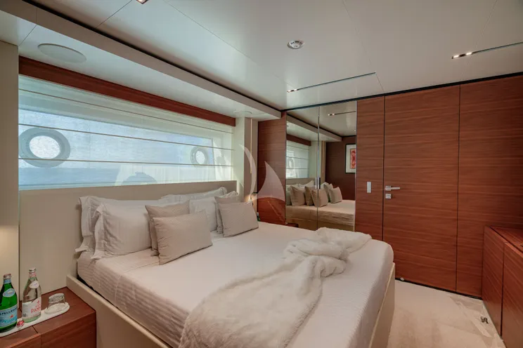 Charter Yacht SOUTH - Ferretti Custom Line Navetta 33 - 5 Cabins - Naples - Capri - Positano - Amalfi Coast