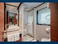 SOUTH Ferretti Custom Line Navetta 33 - VIP cabin bathroom