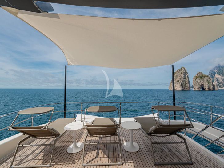 SOUTH Ferretti Custom Line Navetta 33 - balcony SOUTH Ferretti Custom Line Navetta 33 - balcony