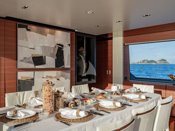 SOUTH Ferretti Custom Line Navetta 33 - main dining set up SOUTH Ferretti Custom Line Navetta 33 - main dining set up
