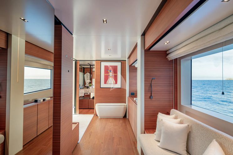 Charter Yacht SOUTH - Ferretti Custom Line Navetta 33 - 5 Cabins - Naples - Capri - Positano - Amalfi Coast