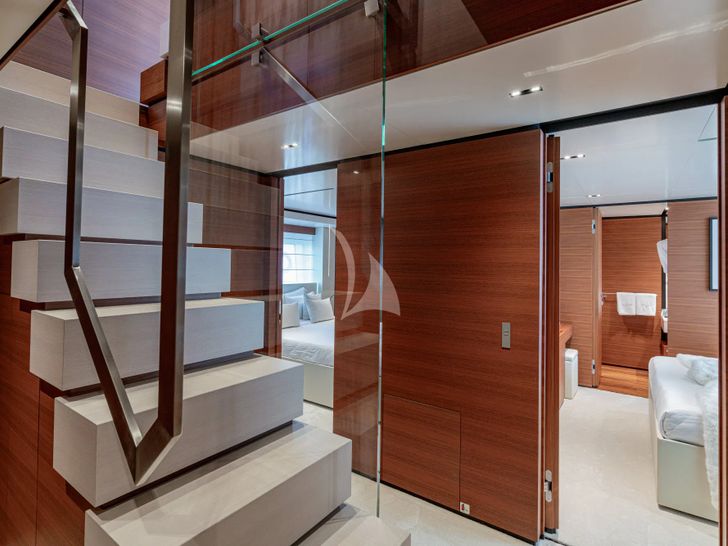 SOUTH Ferretti Custom Line Navetta 33 - staircase to the cabins SOUTH Ferretti Custom Line Navetta 33 - staircase to the cabins