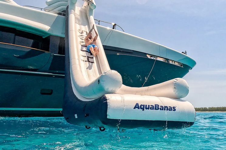 Charter Yacht SOUTH - Heesen 55m - 6 Cabins - Nassau - Exumas - Bahamas