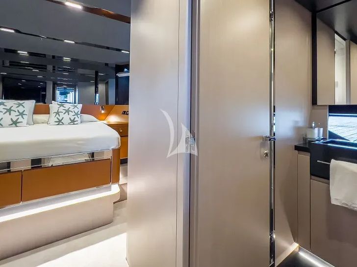 SPACE COWBOY Riva 88 Folgore - VIP cabin 2 bathroom SPACE COWBOY Riva 88 Folgore - VIP cabin 2 bathroom