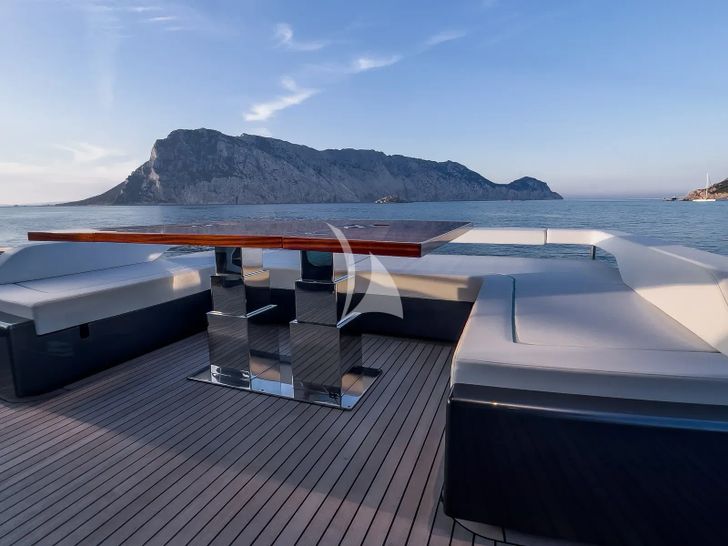 SPACE COWBOY Riva 88 Folgore - aft deck seating and dining area SPACE COWBOY Riva 88 Folgore - aft deck seating and dining area