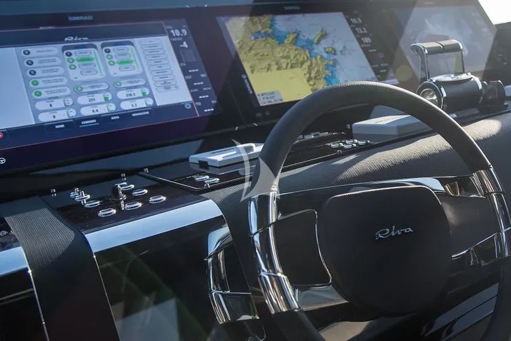 Charter Yacht SPACE COWBOY - Riva 88 Folgore - 4 Cabins - Genoa - Lavagna - Liguria - La Spezia - Italian Riviera