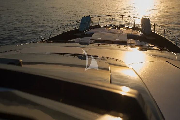 Charter Yacht SPACE COWBOY - Riva 88 Folgore - 4 Cabins - Genoa - Lavagna - Liguria - La Spezia - Italian Riviera