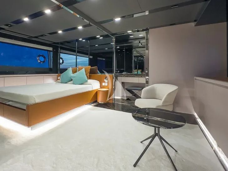 SPACE COWBOY Riva 88 Folgore - master cabin SPACE COWBOY Riva 88 Folgore - master cabin