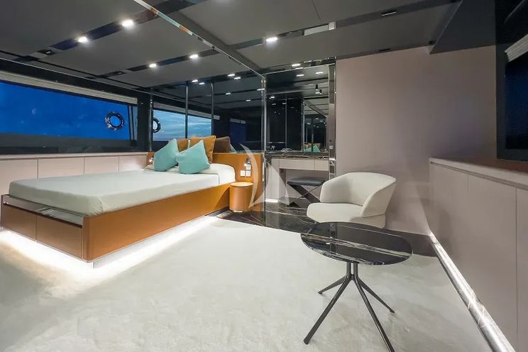 Charter Yacht SPACE COWBOY - Riva 88 Folgore - 4 Cabins - Genoa - Lavagna - Liguria - La Spezia - Italian Riviera