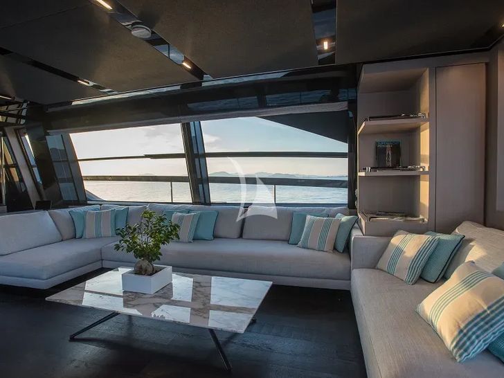 SPACE COWBOY Riva 88 Folgore - saloon seating SPACE COWBOY Riva 88 Folgore - saloon seating