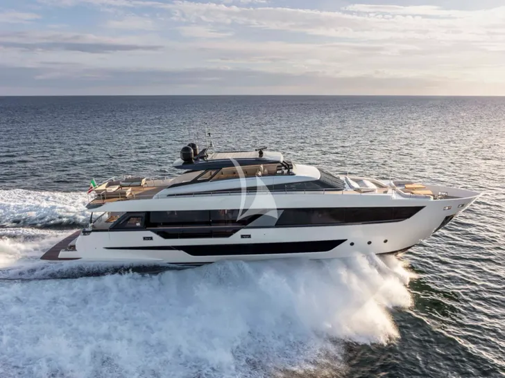 SPICA Ferretti 1000 - cruising side profile SPICA Ferretti 1000 - cruising side profile