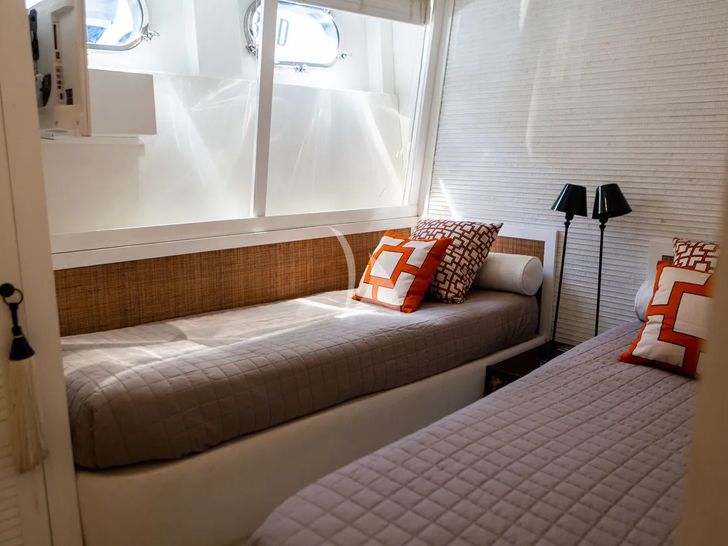 SEVEN STARS Antago 82 - twin cabin 1 SEVEN STARS Antago 82 - twin cabin 1