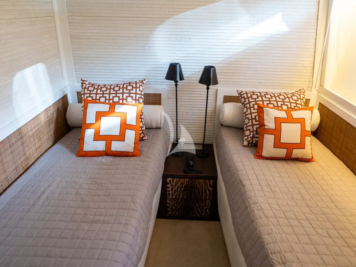 SEVEN STARS Antago 82 - twin cabin 2 SEVEN STARS Antago 82 - twin cabin 2