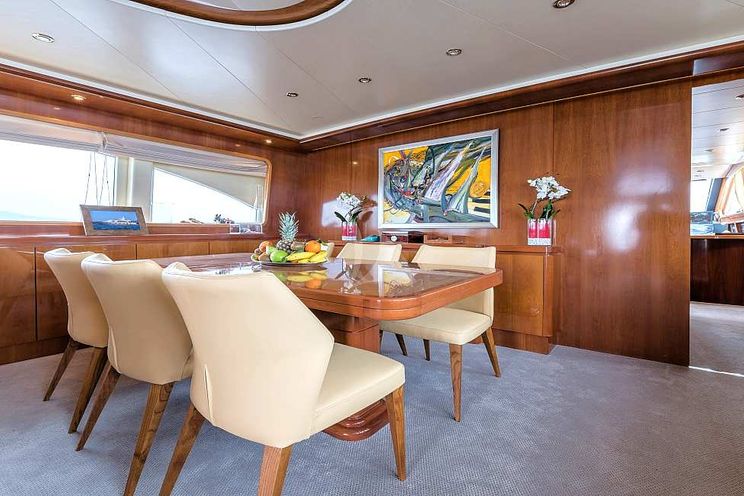 Charter Yacht STAR LINK - Falcon 90 - 4 Cabins - Athens - Mykonos - Santorini