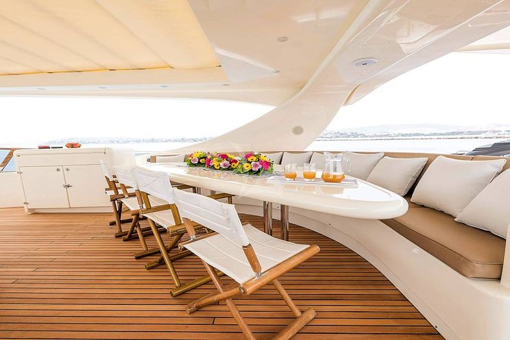 Charter Yacht STAR LINK - Falcon 90 - 4 Cabins - Athens - Mykonos - Santorini