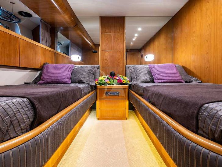 STAR LINK - Twin Cabin STAR LINK - Twin Cabin