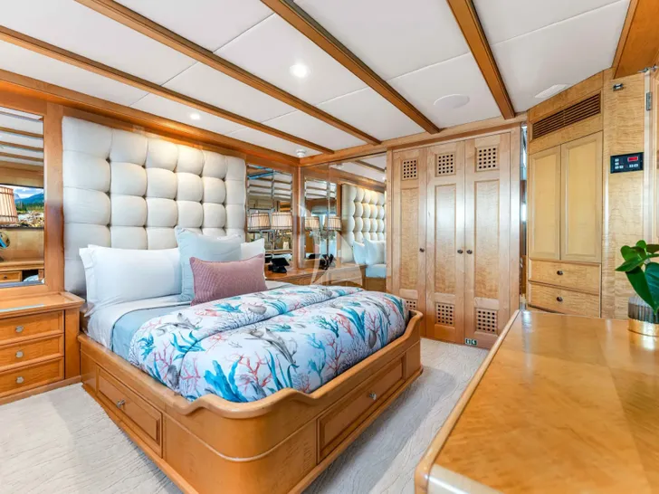 STAR DIAMOND Admiral 46m - VIP cabin 1 STAR DIAMOND Admiral 46m - VIP cabin 1